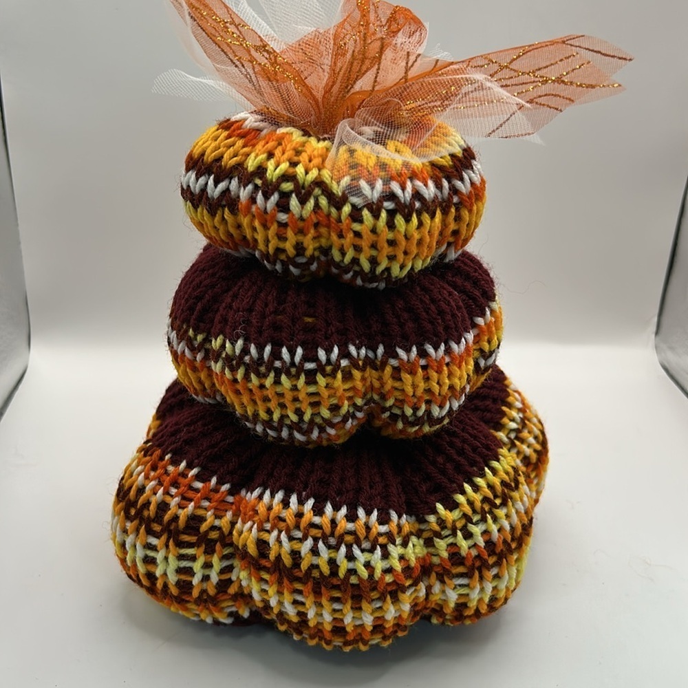 Handcrafted Multicolor Knit Pumpkin stack - Picture 4 of 9